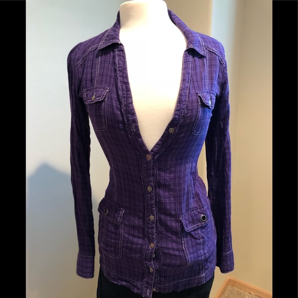 Purple long sleeve, v-neck button up - Picture 2 of 6